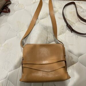 Rustico Tan Leather Crossbody Bag